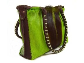 Handtasche aus Springbockfell in grün